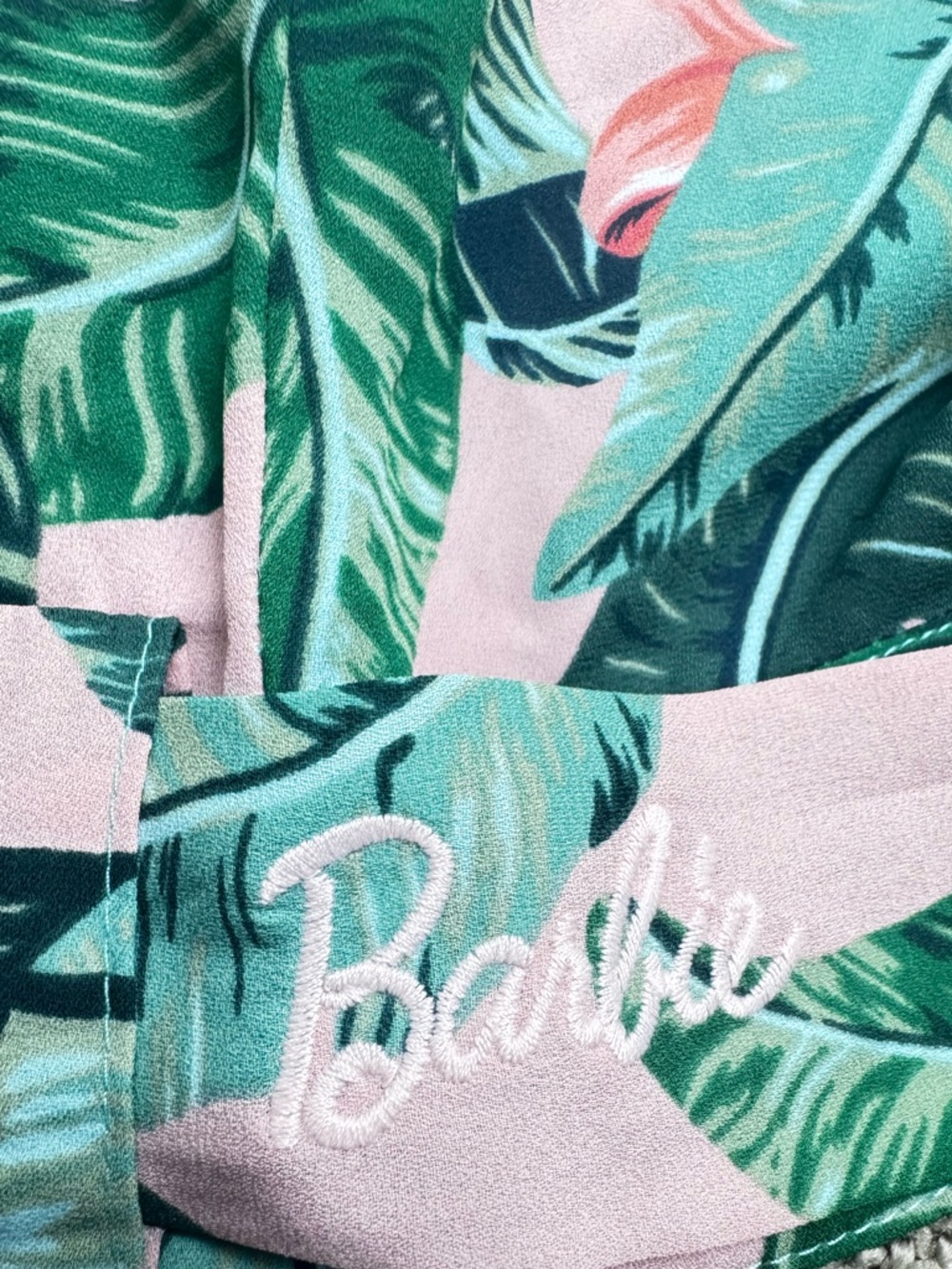 Show Me Your Mumu x Barbie Willow Tropical High Waist Shorts Size Large - Picture 7 of 7